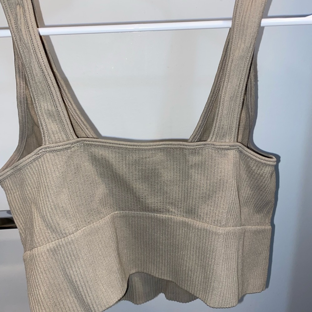 Crop top - Picture 2 of 2